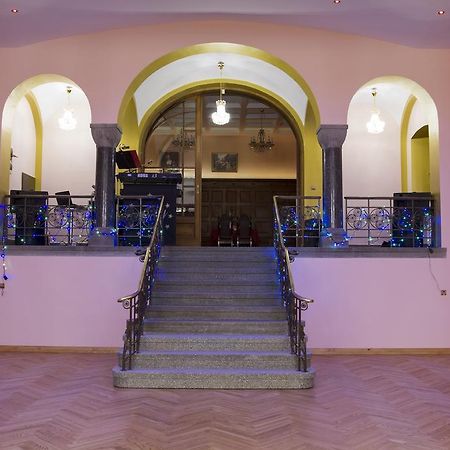 Villa Bergera Dzierżoniów Eksteriør billede