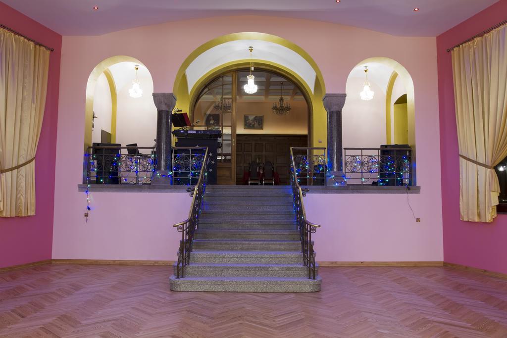 Villa Bergera Dzierżoniów Eksteriør billede